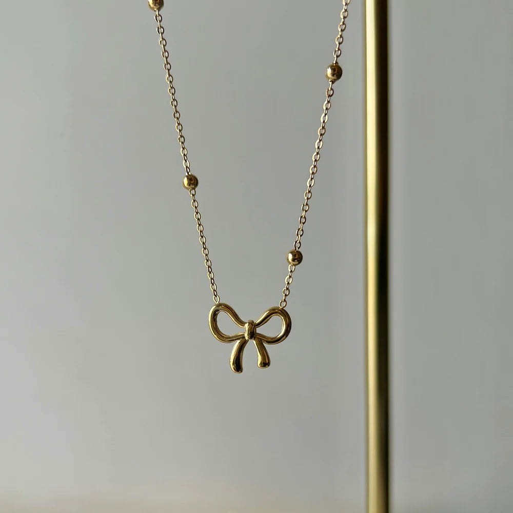 Minimal Bow Necklace