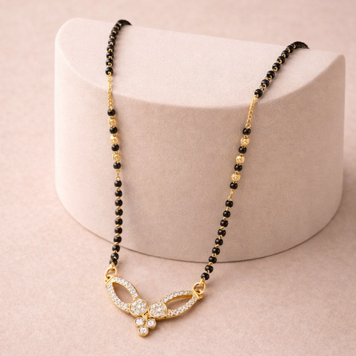 Blus Petal Mangalsutra