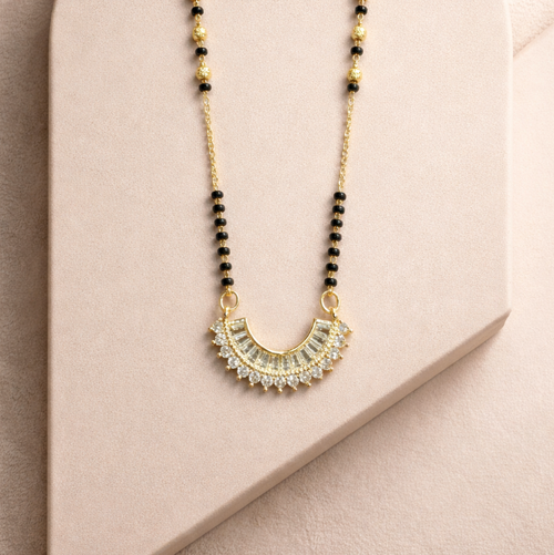 Curve Mangalsutra
