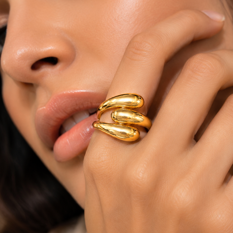 Aurelia Wave Ring