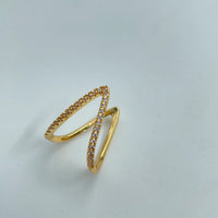 Twis Diamond Ring